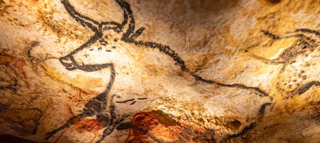 Visita al Centro di Arte Rupestre e grotta di Lascaux IV