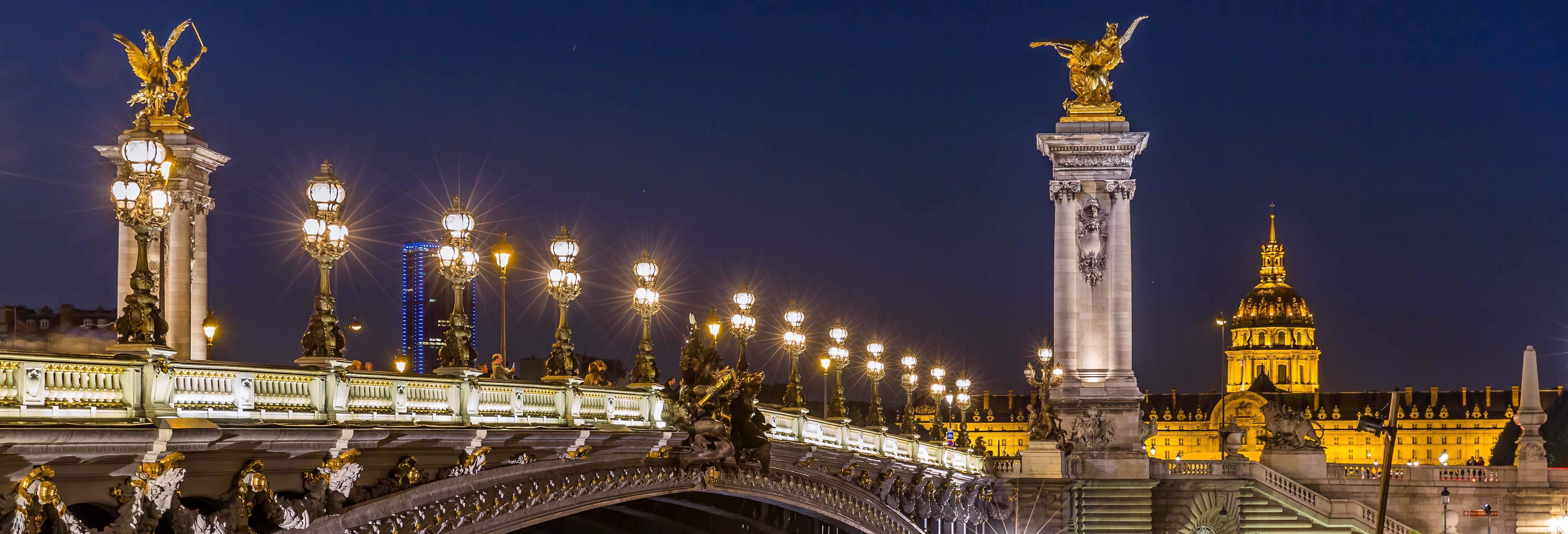 Tour noturno por Paris