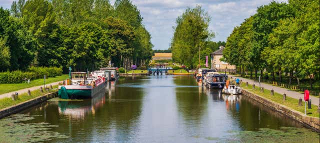 Balade en bateau sur le canal Ille-et-Rance avec apéritif en petit groupe