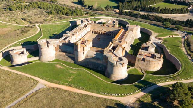 Salses-le-Château