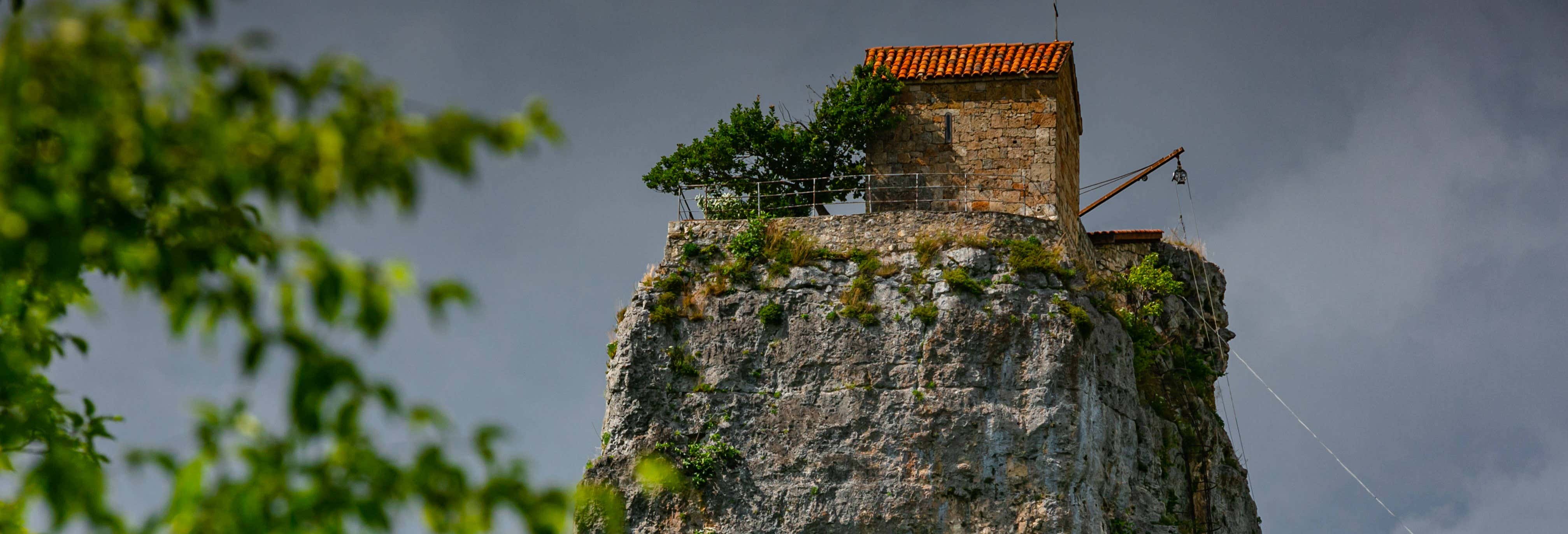 Escursione privata a Katskhi e Chiatura