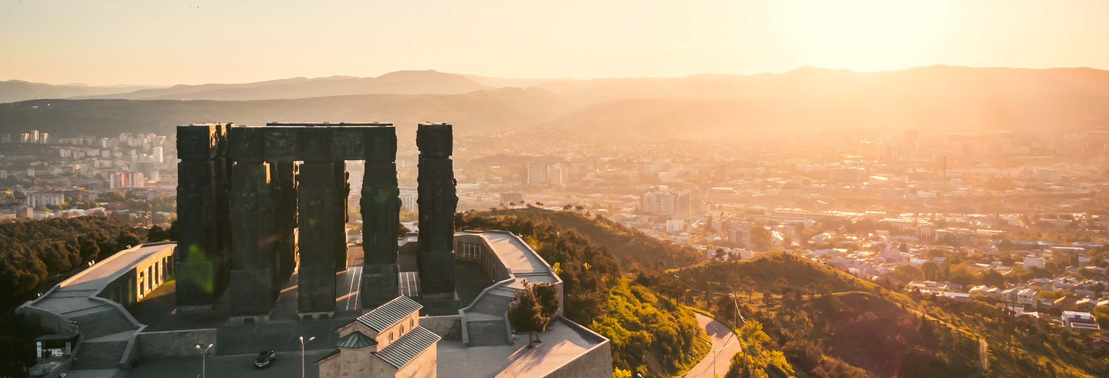 Tour privato della Tbilisi alternativa