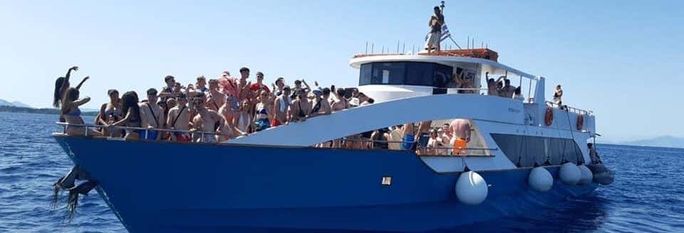 Festa in barca sulla Laguna Blu