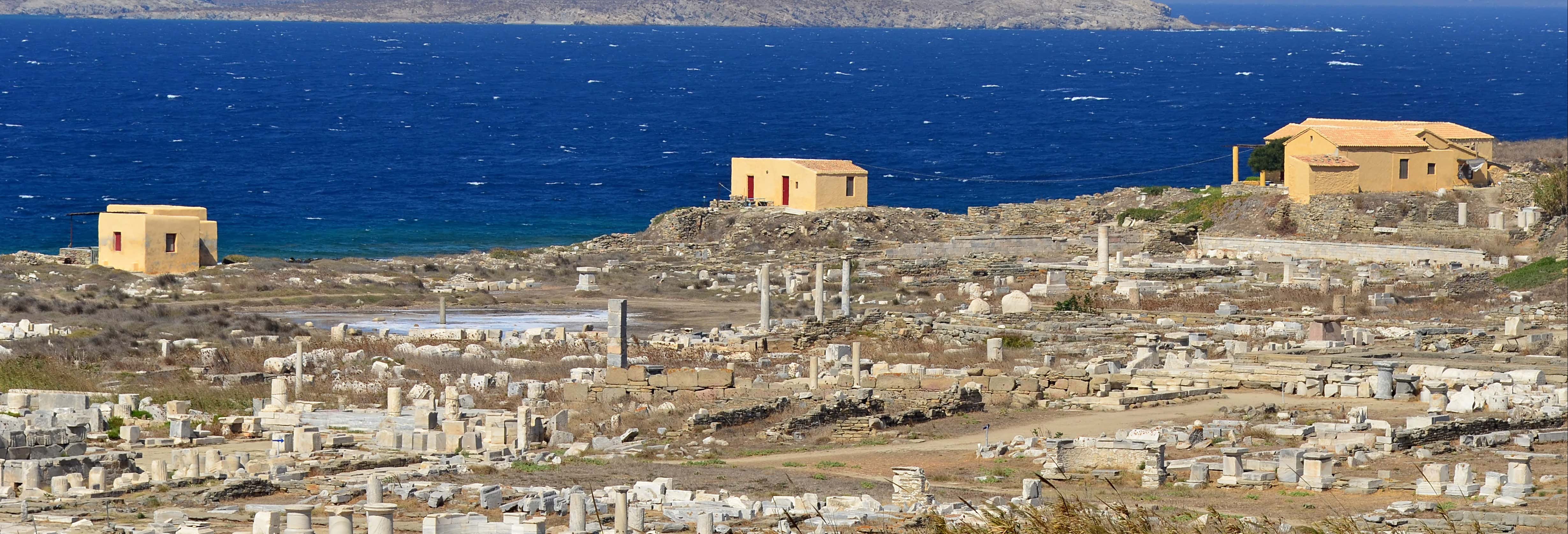 Escursione alle isole di Delo e Rinia in barca a vela