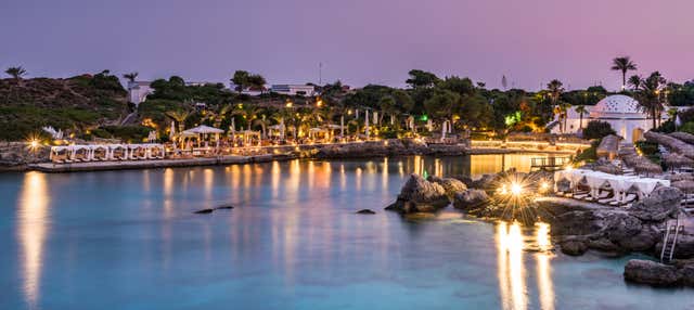 Giro in catamarano al tramonto con cena