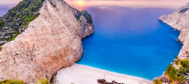Giro in barca alle Grotte Blu e alla spiaggia di Navagio