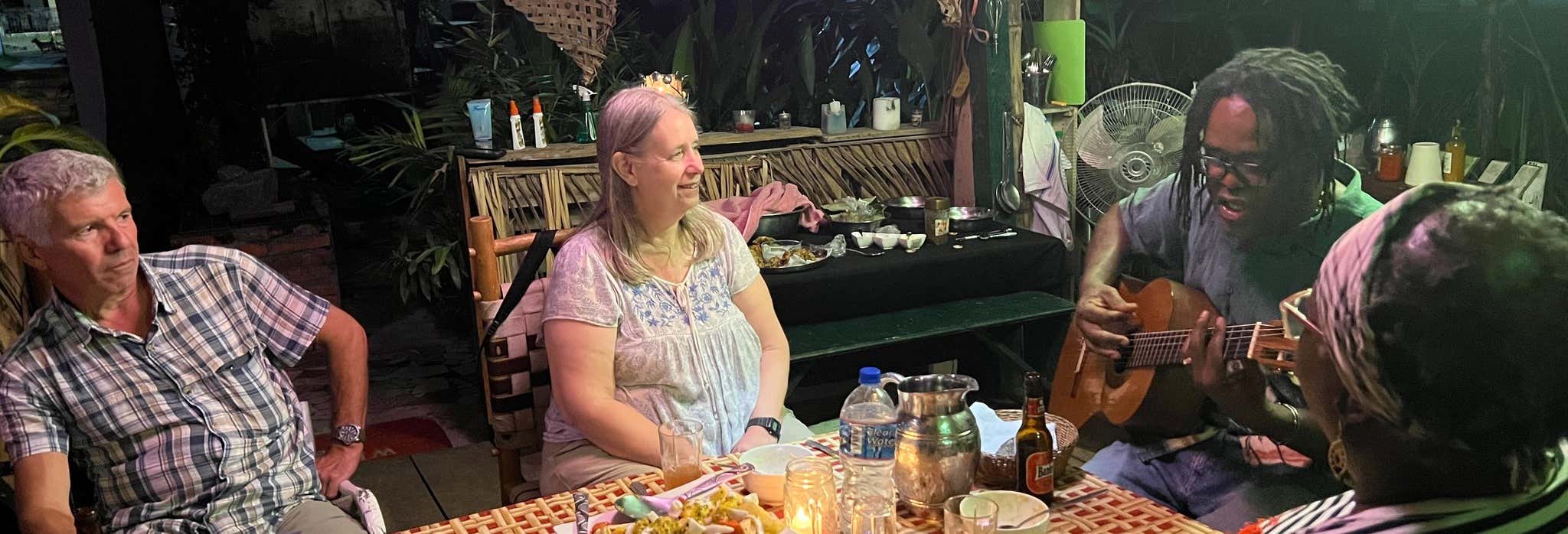 Cena e spettacolo al ristorante Secret Garden