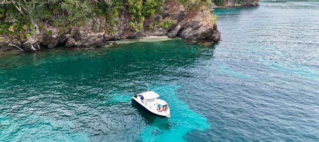 Giro in barca privata a Roatán