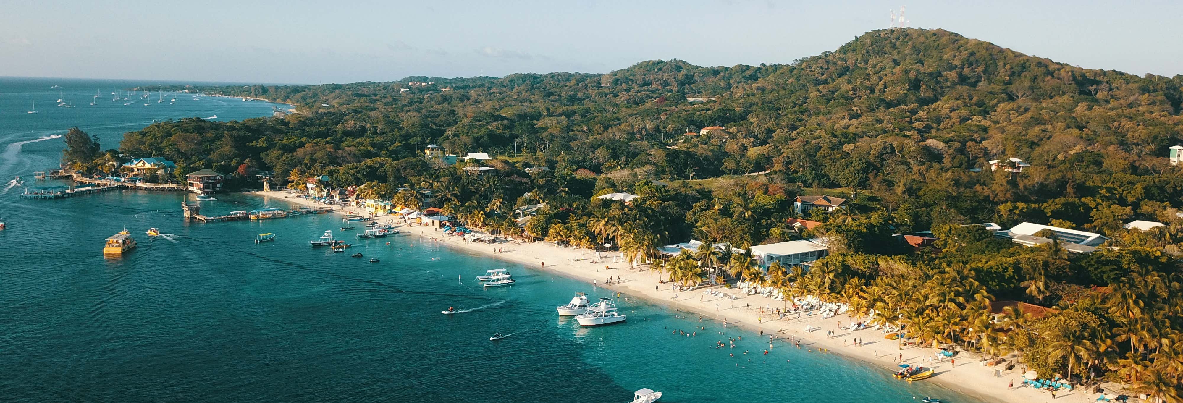 Tour di Roatán in un catamarano di lusso