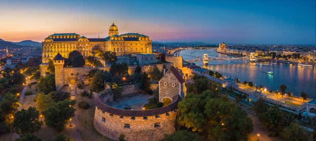 Free tour noturno por Buda