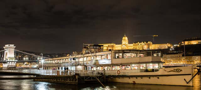 Crociera con cena e musica