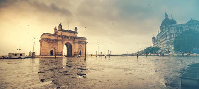 Tour privato di Mumbai all'alba