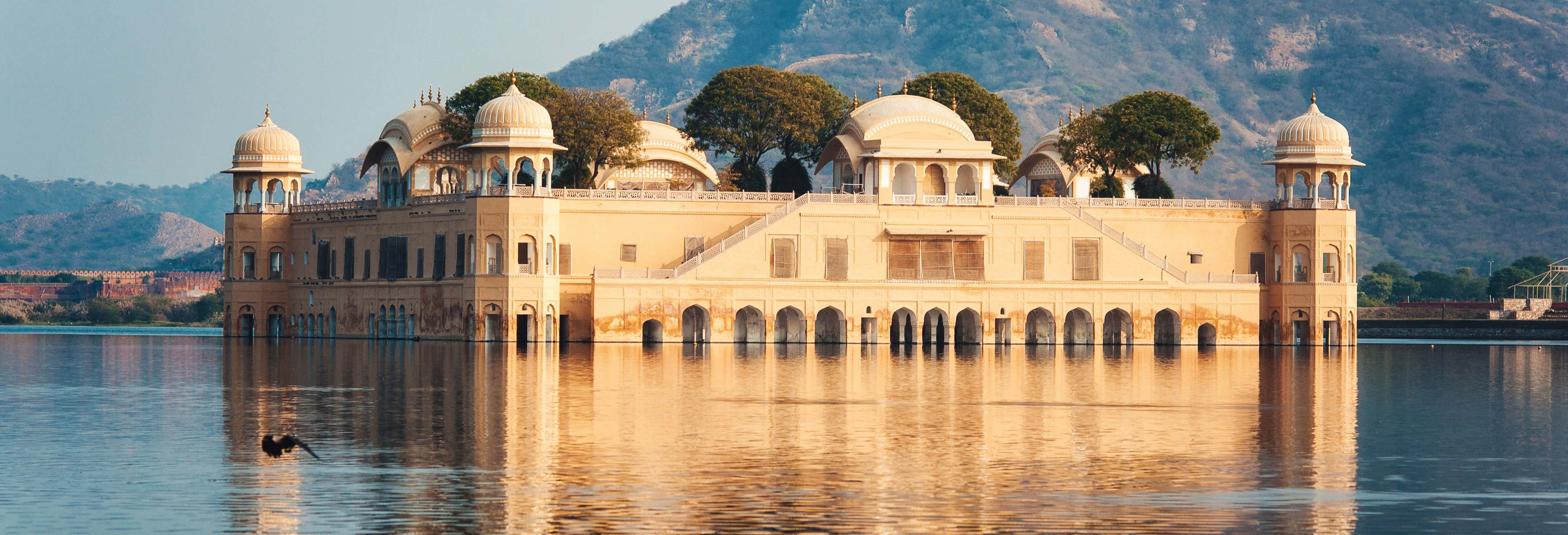 Escursione privata a Jaipur in treno ad alta velocità