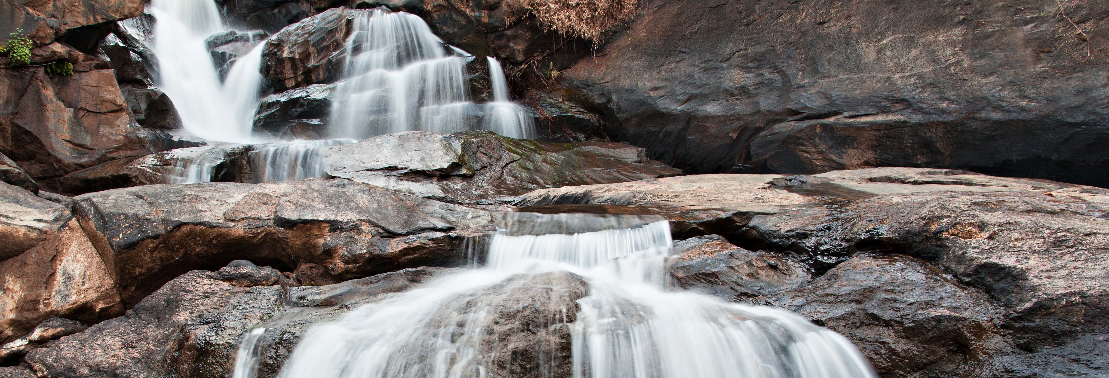 Munnar Waterfalls Private 4x4 Tour