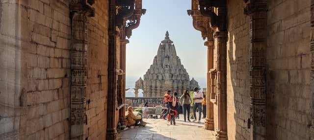 Escursione privata al tempio di Brahma e al forte di Chittorgarh