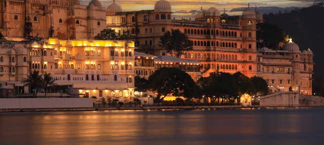 Pub crawl di Udaipur: tour di locali notturni