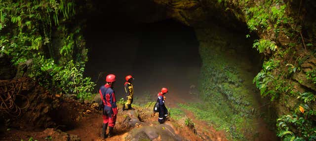 Speleologia nella grotta di Jomblang 