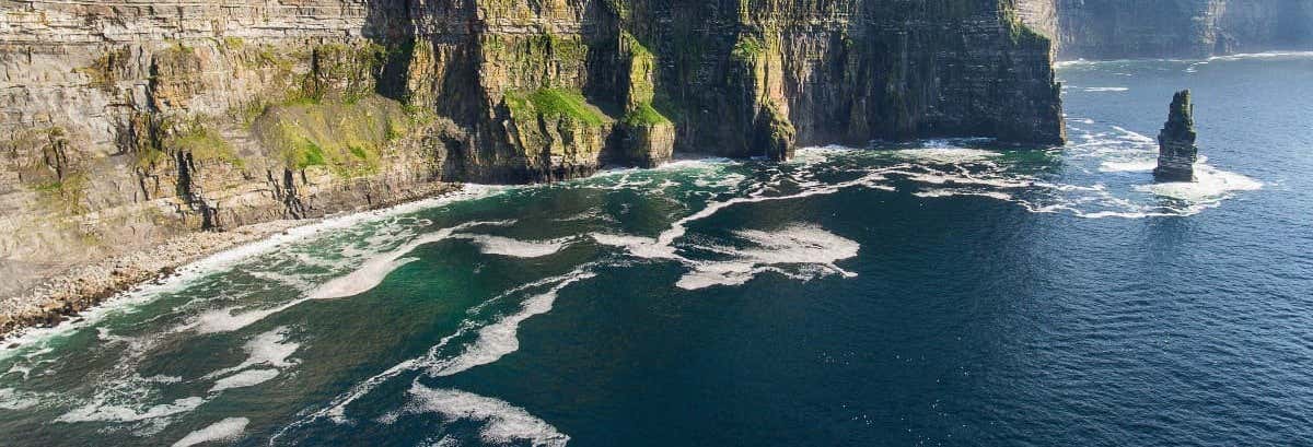Excursión a los acantilados de Moher, castillo de Bunratty y Ennis