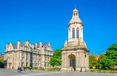 Trinity College Library, Book of Kells & Dublin Castle Tour
