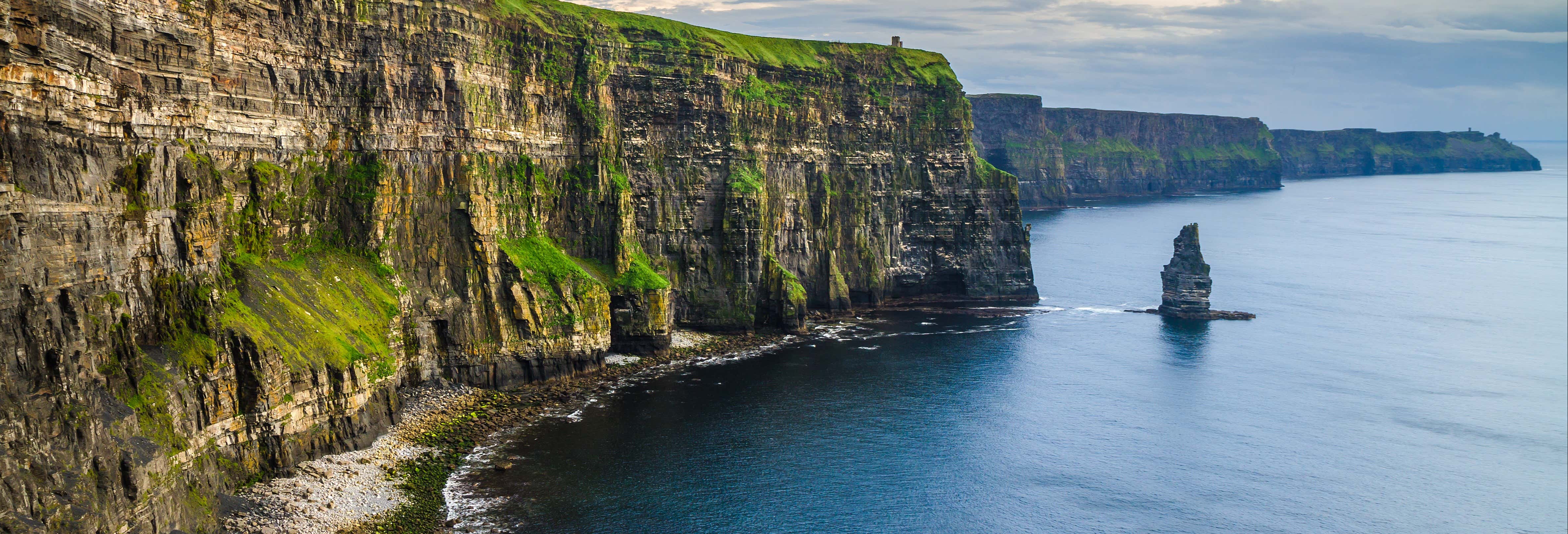 Cliffs of Moher & Aran Islands Day Trip