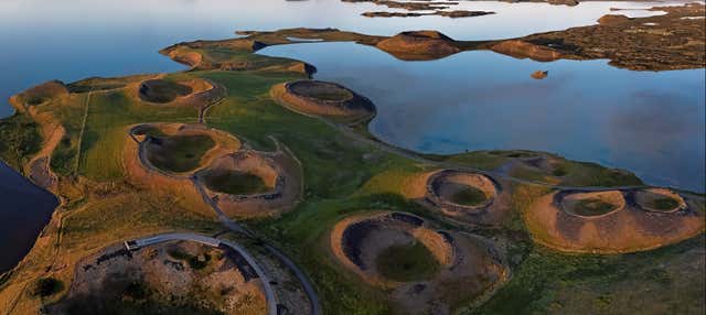 Escursione alla cascata Godafoss e al lago Mývatn per crociere