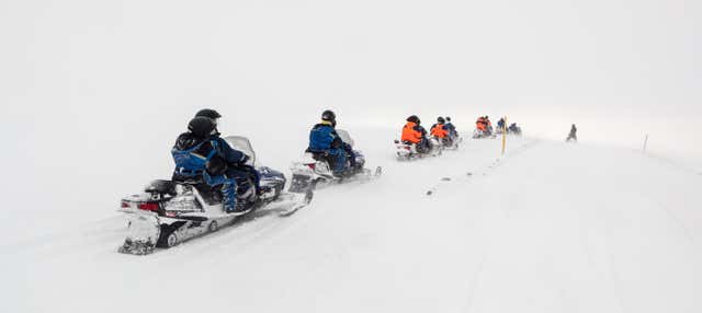 Giro in motoslitta sul ghiacciaio Langjökull