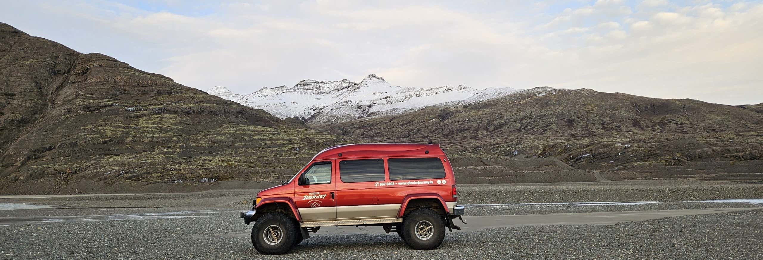 Tour delle spiagge di sabbia nera di Suðurfjörur in 4x4