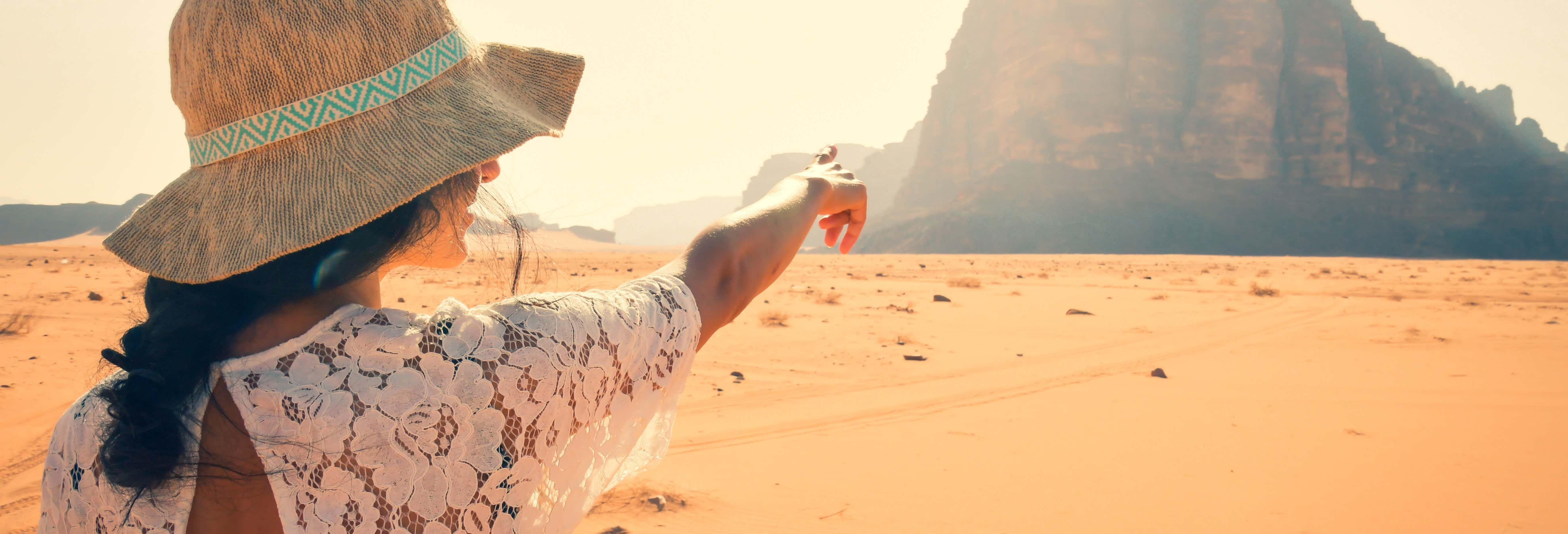 Escursione di 2 giorni a Petra e Wadi Rum in aereo