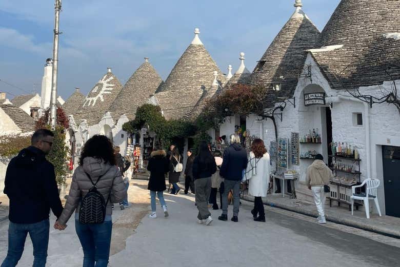 Alberobello Guided Tour + Apéritif