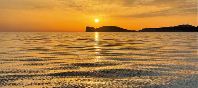 Giro in barca al tramonto con aperitivo