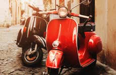 Tour en vespa por Bolonia