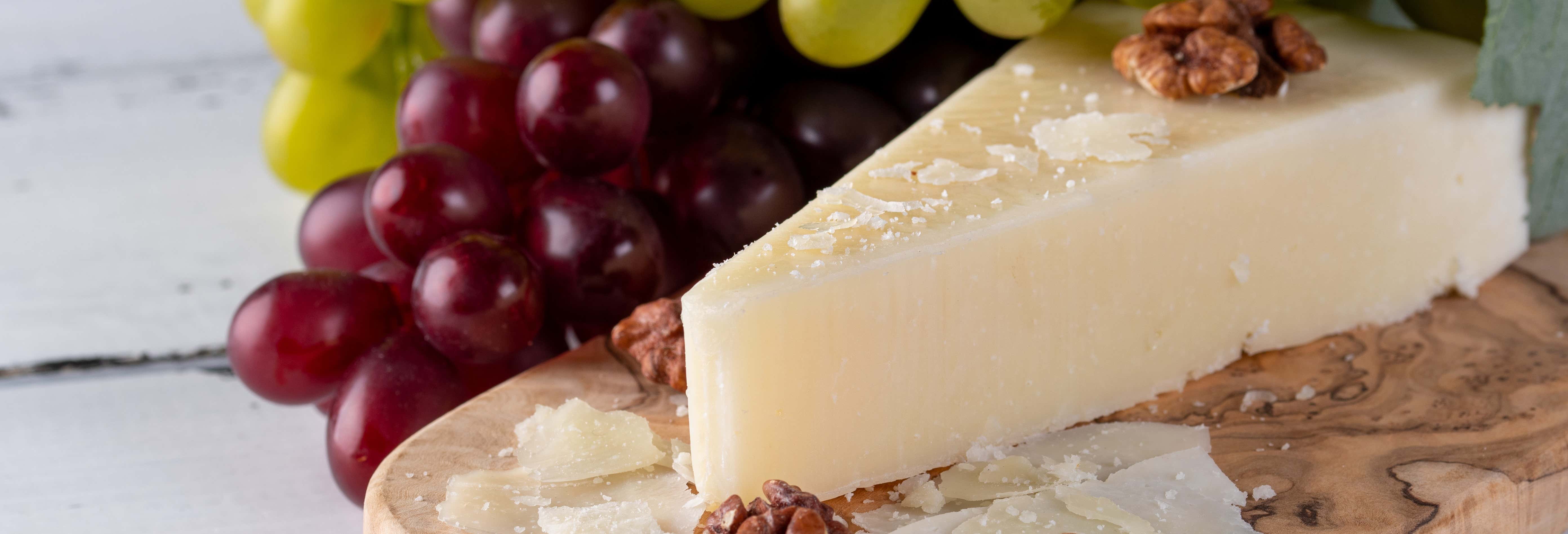 Tour privato del vino e formaggio sardo con degustazione