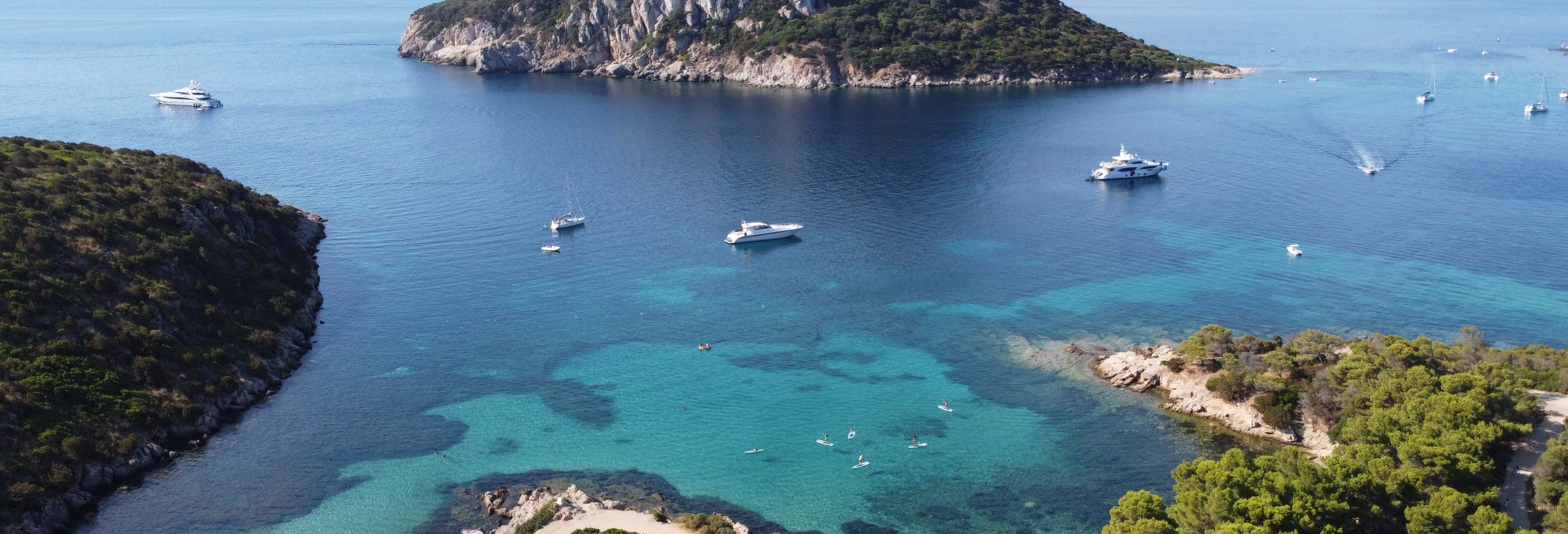 Paddleboarding at Cala Moresca