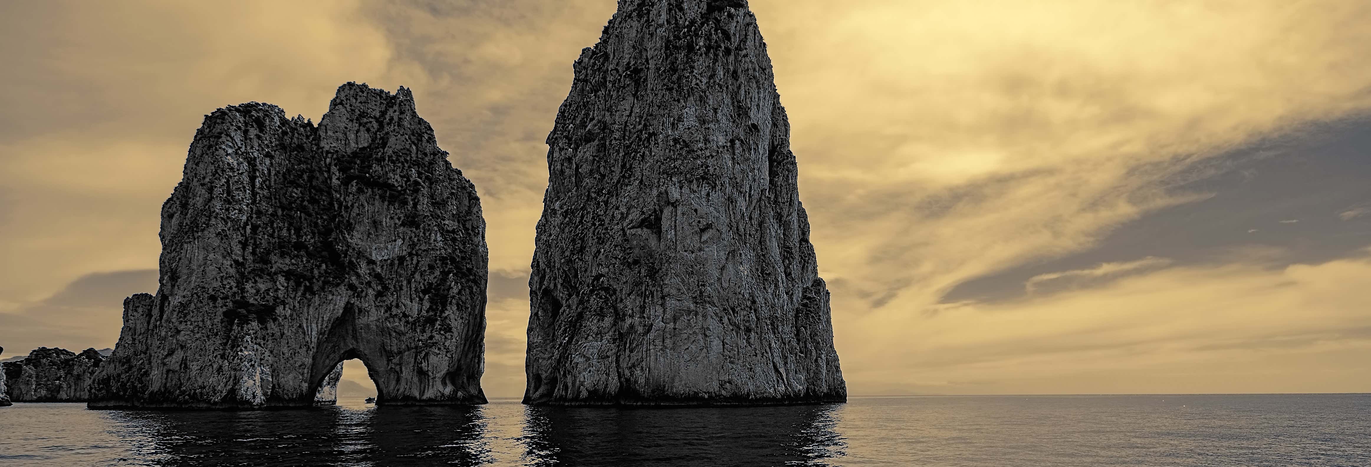 Giro in barca a Capri al tramonto
