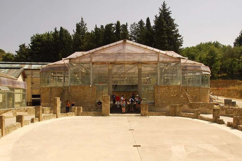 Day Trip to Piazza Armerina & Caltagirone