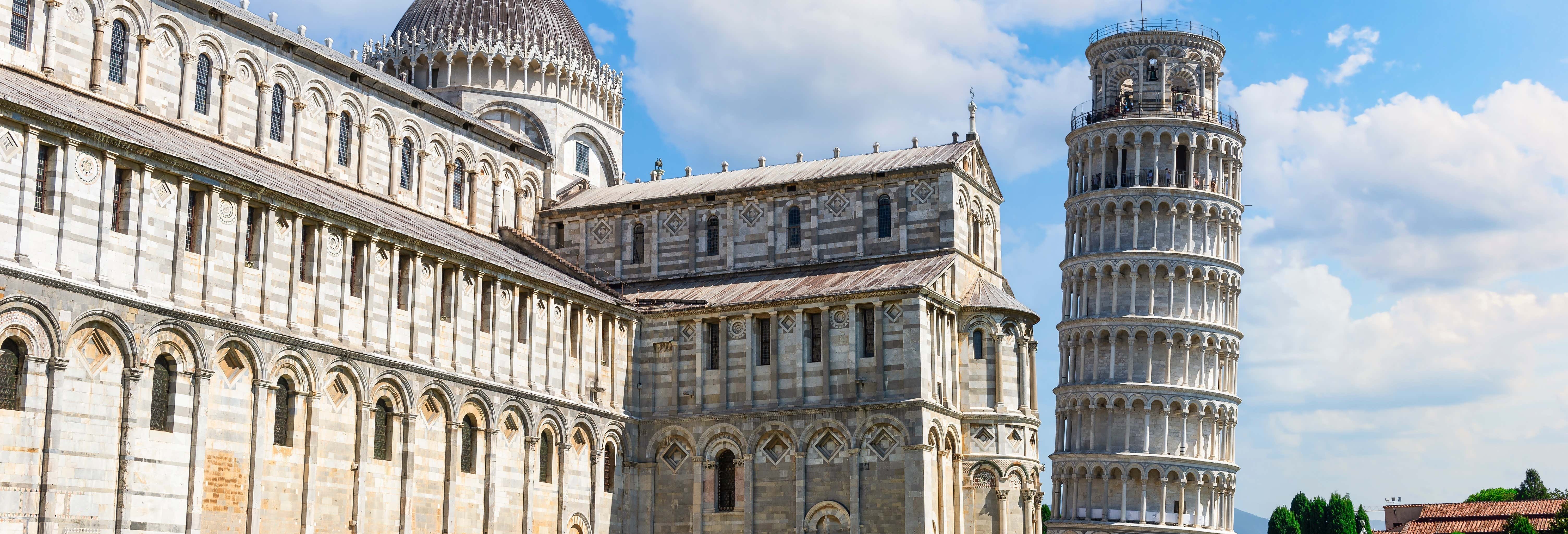 Escursione libera a Pisa e Lucca