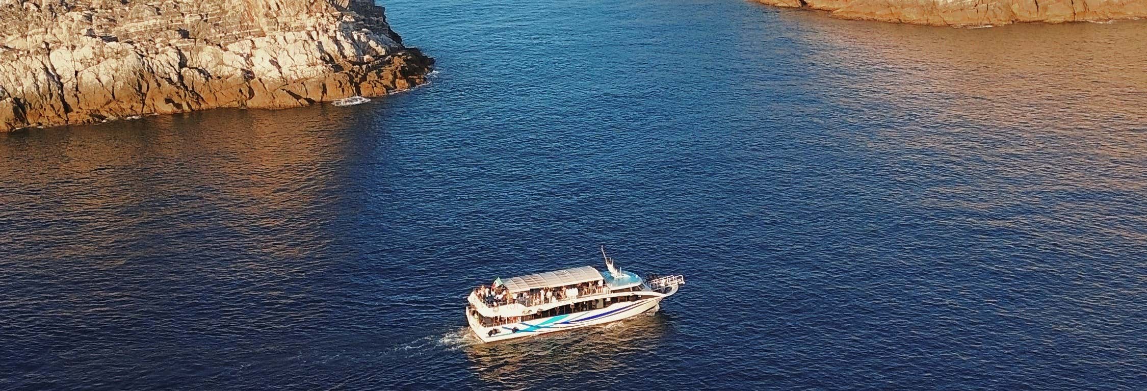 Giro in barca al tramonto con aperitivo