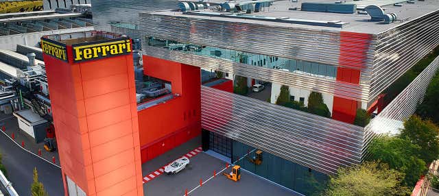 Biglietto per il Museo Ferrari + Autobus panoramico al circuito di Fiorano