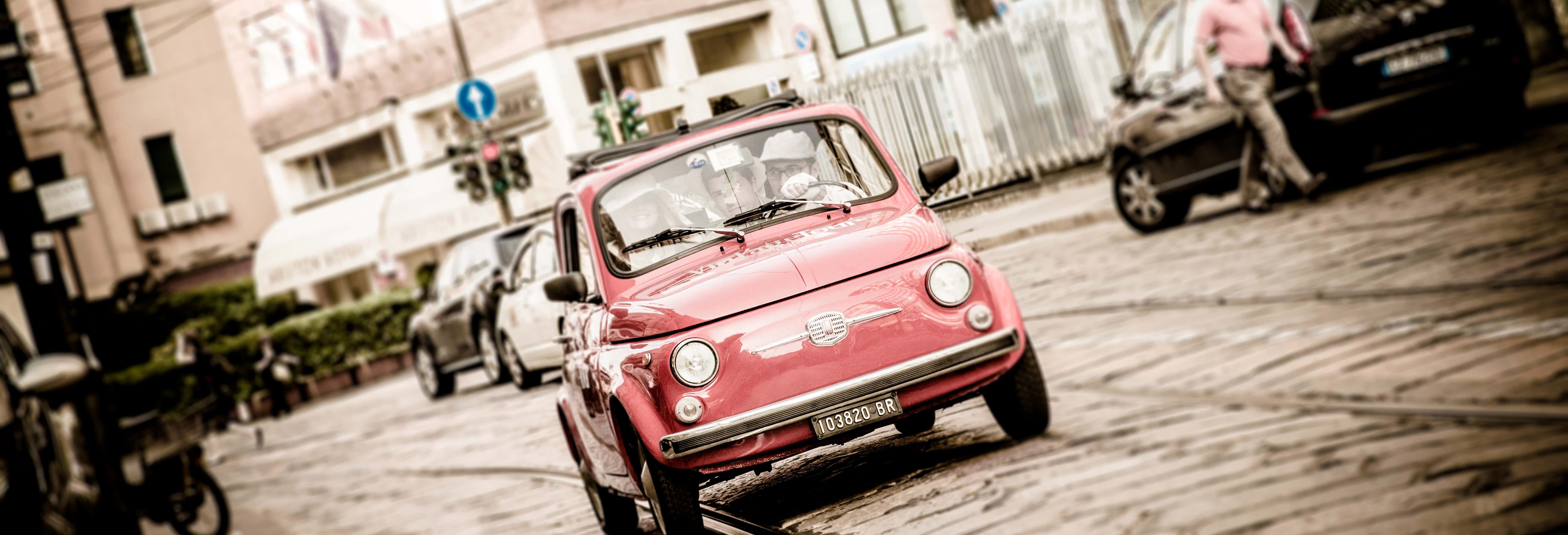 Tour privato di Milano in Fiat 500