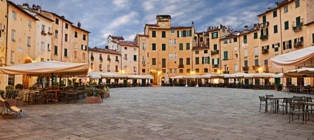 Excursión a Lucca y Pisa