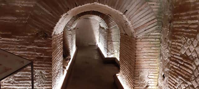 Tour della Napoli Sotterranea da Piazza San Gaetano