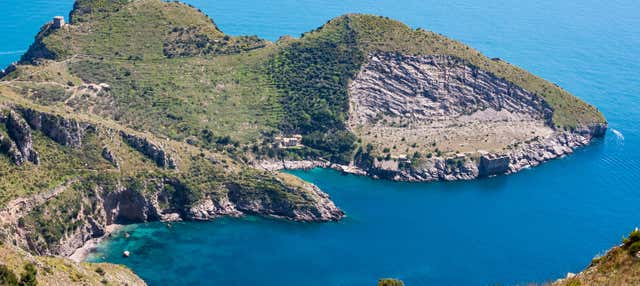 Esperienza privata di trekking nella Baia di Ieranto