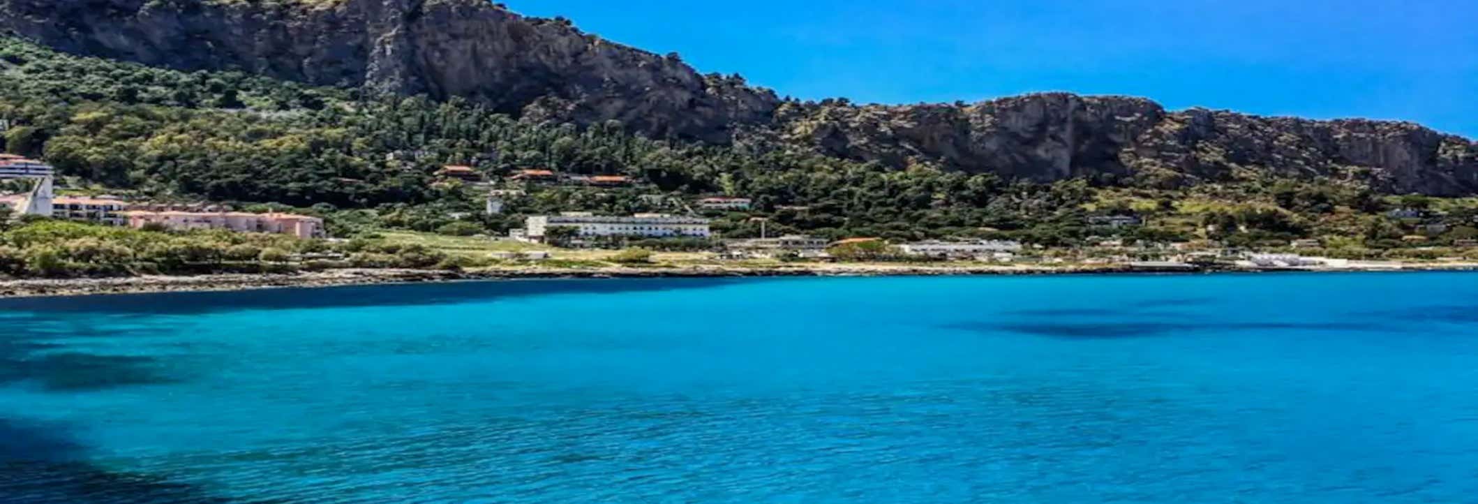 Giro in barca nella Riserva Naturale di Capo Gallo