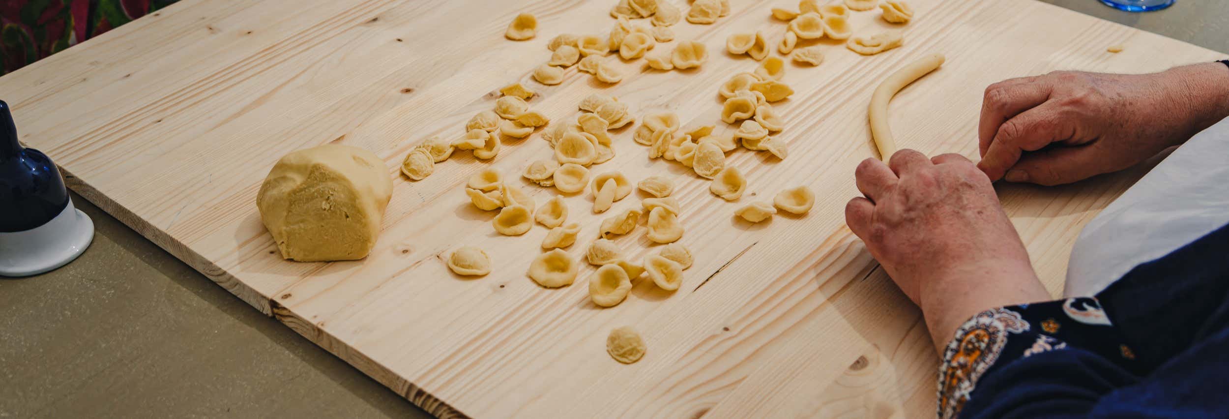 Corso di orecchiette a Polignano a Mare