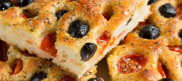 Degustazione di prodotti tipici a Polignano a Mare