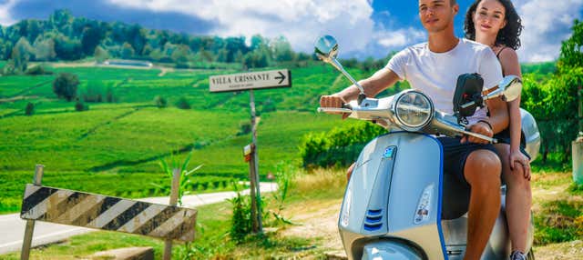 Tour della regione vinicola di Barolo in vespa