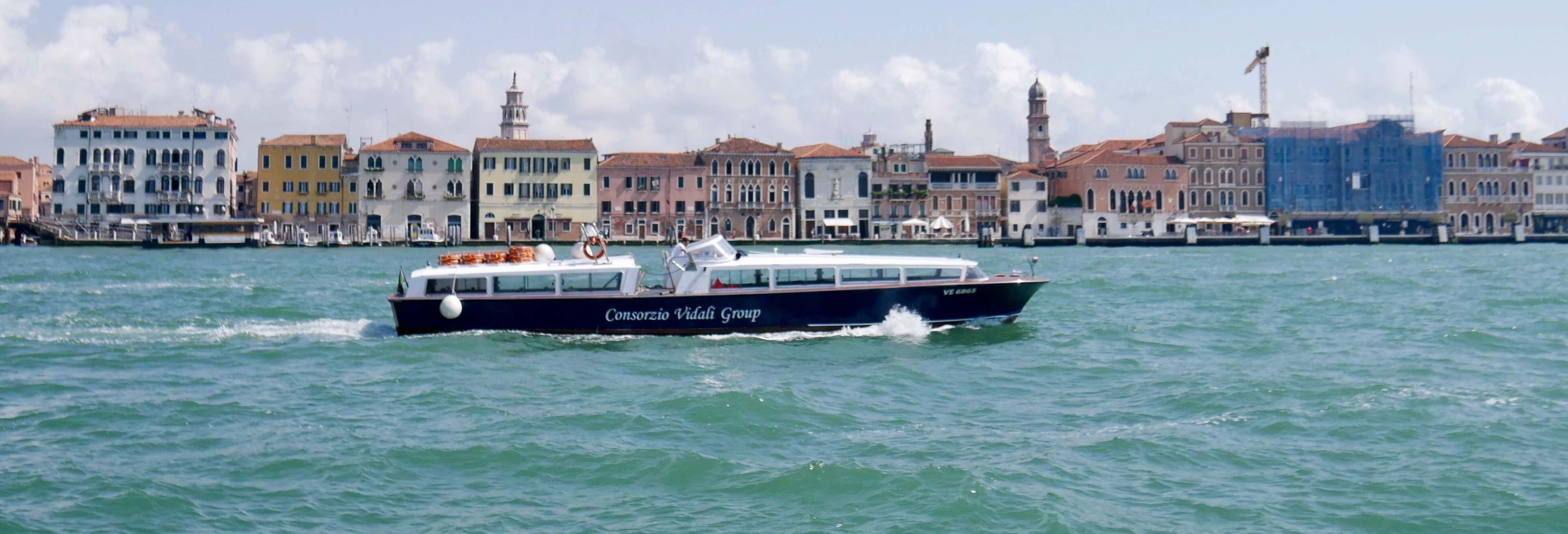Traghetto fra Punta Sabbioni e Venezia