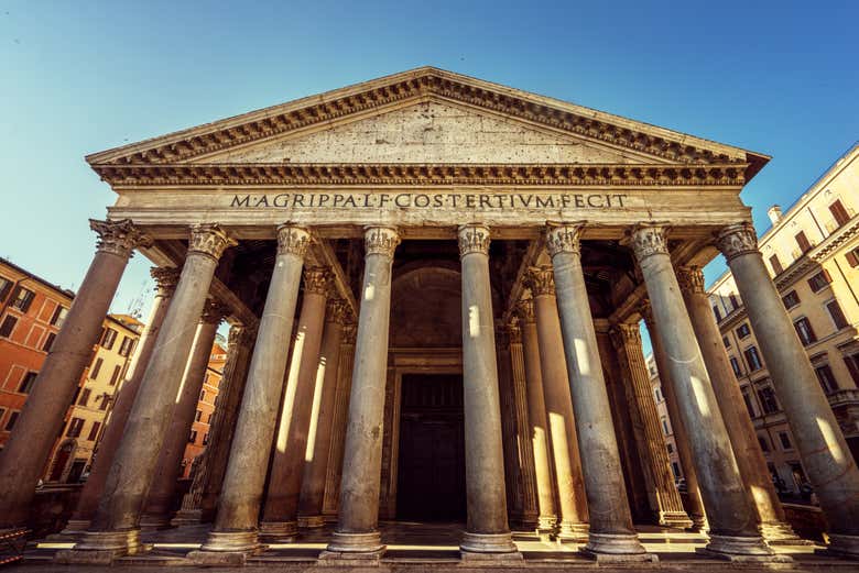 Entrada al Panteón de Agripa sin colas + Autobús turístico de Roma