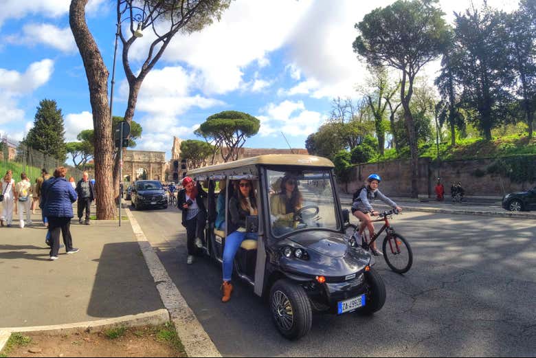 Tour privado en carrito de golf por Roma