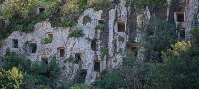 Tour della necropoli di Pantalica + Pranzo in un frantoio